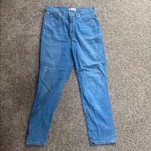 Madewell Blue Jeans
The perfect vintage crop jean